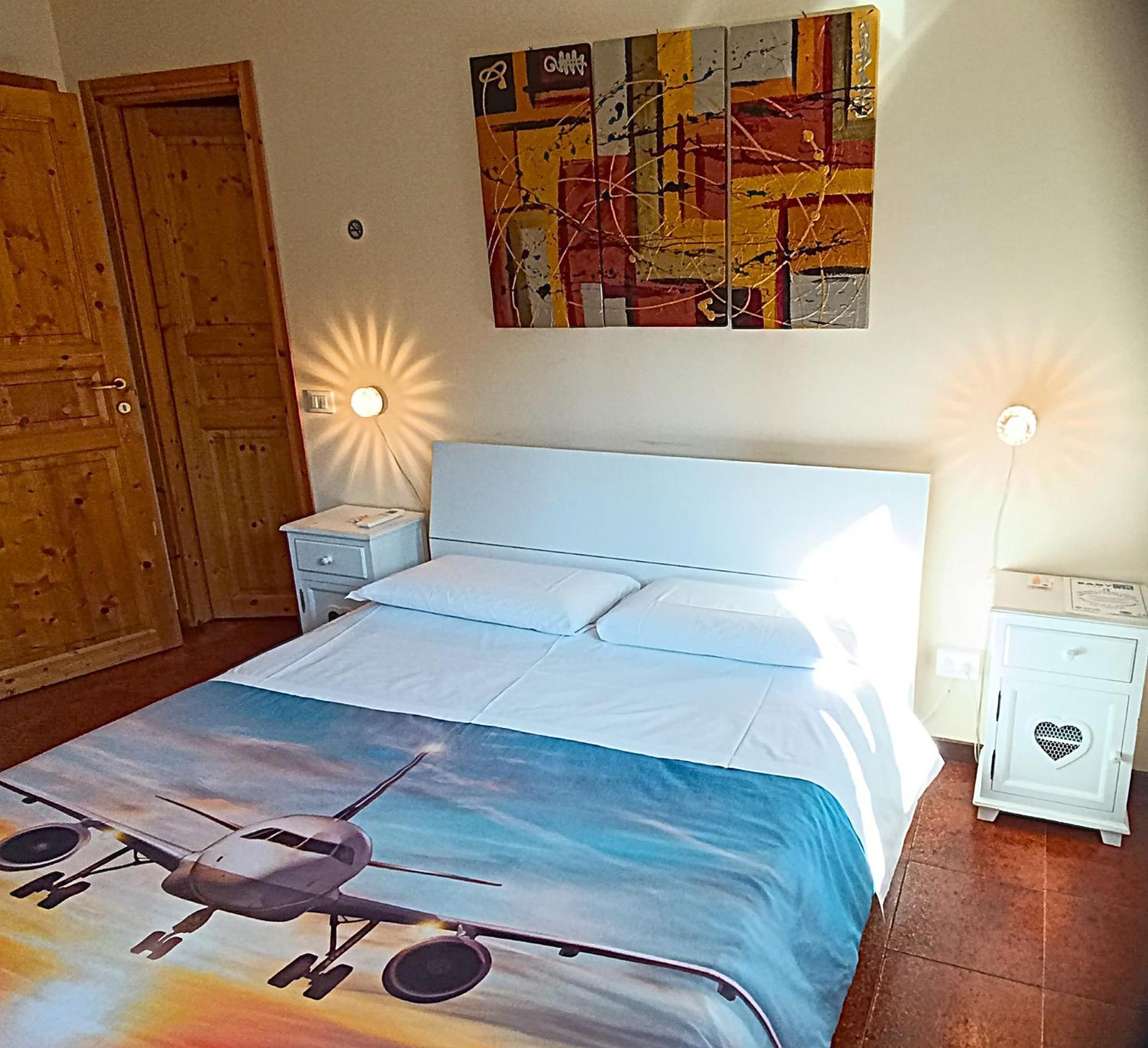 Flybgy Hotel โอรีโอ อัล เซรีโอ ภายนอก รูปภาพ
