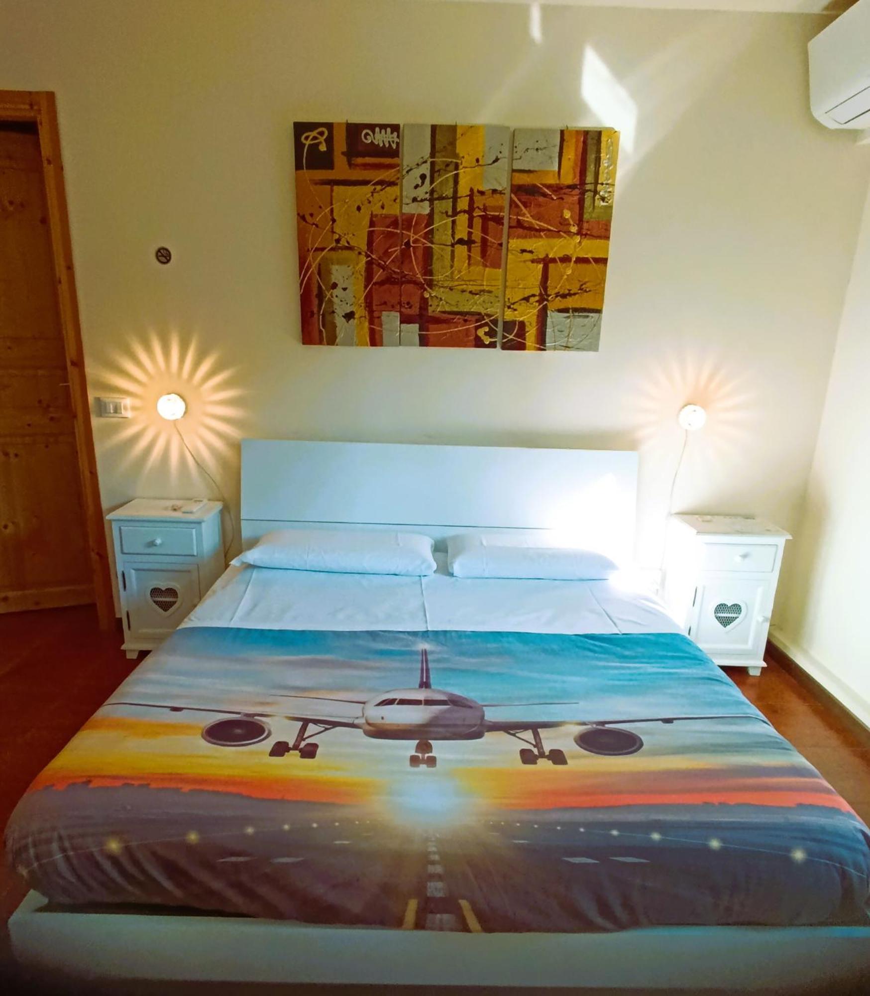 Flybgy Hotel โอรีโอ อัล เซรีโอ ภายนอก รูปภาพ